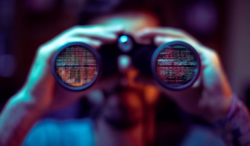 Intelligente Zutrittskontrolle in der Industrie zum Schutz vor Werkspionage