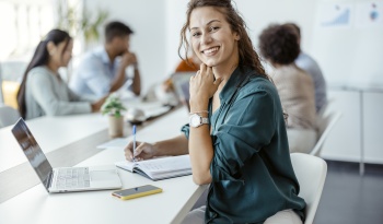 Verschicken Sie das Monatsjournal an Ihre Mitarbeiter schon aus der digitalen Zeiterfassung heraus?