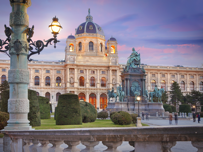 IHR PARTNER IN ÖSTERREICH