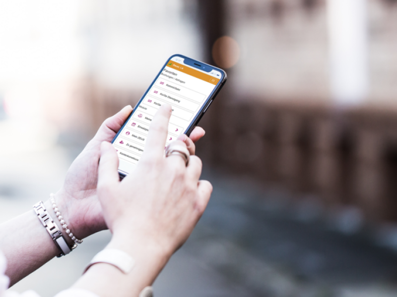 ÜBERALL UND JEDERZEIT